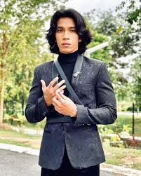 Nikmati kemudahan download sumpah naim, streaming sumpah naim, dan lirik lagu sumpah naim hanya di musik area. Celebrity Hormati Keputusan Mantan Pacarnya Naim Daniel Buat Lagu Bertajuk Sumpah Yang Ceritakan Percintaannya