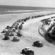 Renew your daytona 500 experience today! Video Special Daytona 500 Held On The Beach In 1952 Safety Devices Were Few