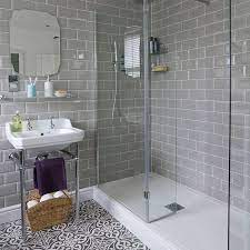 Les différents types de revêtement sont utilisés pour donner un aspect esthétique au sol et aux murs. 1001 Idees Trouvez L Idee Carrelage Salle De Bain Qui Vous Sied Idee Salle De Bain Salle De Bain Design Carrelage Salle De Bain