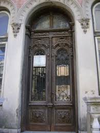 Casa cu lei impresioneaza prin arhitectura impunatoare, bine conservata, cu detalii fascinante, reprezentand o atractie turistica de exceptie pentru planifici o calatorie in constanta, romania? 23 Casa Cu Lei Constanta Ideas Case PlatformÄ Far