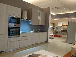 I prezzi sono garantiti e scontati per il rinnovo degli showroom dei migliori rivenditori d'italia. Cucina Di Scavolini Mood Prezzo Outlet