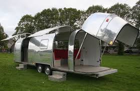 We Also Do Conversions And Brand New Vintage Airstream Style Catering Trailers And Touring Caravans Www Retro Ro Wohnen Im Wohnmobil Vintage Camper Wohnwagen