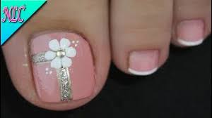 We ve got 100 graphics about juveniles uñas de los pies decoradas sencillas including pictures, photos, pictures, backgrounds, and more. Diseno De Unas Para Pies Flor Con Piedra Y Frances Flowers Nail Art French Nail Art Nlc Youtube