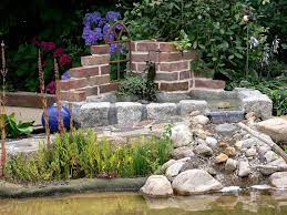 Bei einem solchen projekt sind die mengen an benötigtem material gewaltig. Brunnenruine Mit Becken Und Bachlauf Bauanleitung Zum Selber Bauen Bachlauf Teich Wasserfall Garten