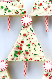 These techniques are all easy we've also thrown in some cookie ideas that allow you to get more creative on our own, like our simple gingerbread men and lollipop cookies. Christmas Sheet Cake Cute Easy Christmas Trees Fivehearthome