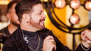 Tragédia! Cantor sertanejo morre no auge ao ser atropelado em rodovia