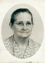 A young Maud (Owens) Ford. She married J. N. Ford. He had a store