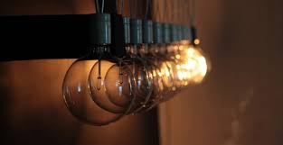 Brilliantly Visualizing Light And Motion Transference My Modern Metropolis Light Installation Newton S Cradle Light