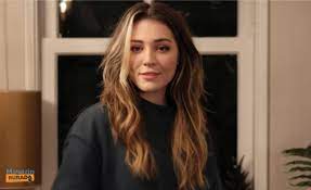Deniz işın , 28 mayıs 1992 tarihinde i̇zmir'de dünyaya geldi. Masumiyet In Irem I Deniz Isin Hakkinda Sasirtan Gercek