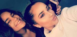 Becky g tampoco quiso perder la oportunidad de. La Hermana De Becky G Tambien Canta Y No Tienen Nada Que Ver