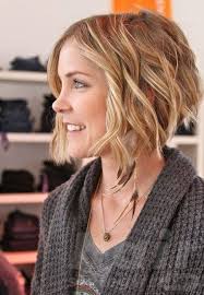 This bob short wavy hair style creates a soft, beachy feel. Delicate Short Wavy Hairstyles Hair Style