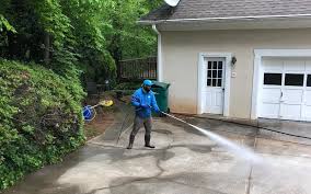 Power Washing vs. Pressure Washing: Which is Right for Your Property? -  DeSomma Painting