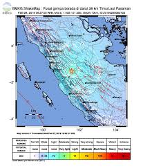 Berikut info selengkapnya mengenai gempa hari ini yang menggoyang tiga wilayah di tanah air ,yang dihimpun liputan6.com bmkg menginformasikan, gempa bermagnitudo 5,4 di halmahera selatan terjadi pada sabtu dini hari, pukul 00:04:51 wib. Gempabumi Tektonik M 5 6 Mengguncang Kabupaten Solok Selatan Bmkg