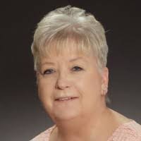 Lisa Garren's Instagram, Twitter & Facebook