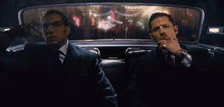 Despite featuring tom hardy in not one but two roles, legend still ends up falling incredibly short of whatever it was trying to accomplish for the story about the notorious kray twins & their organised. Seht Tom Hardy Doppelt Im Trailer Zu Legend