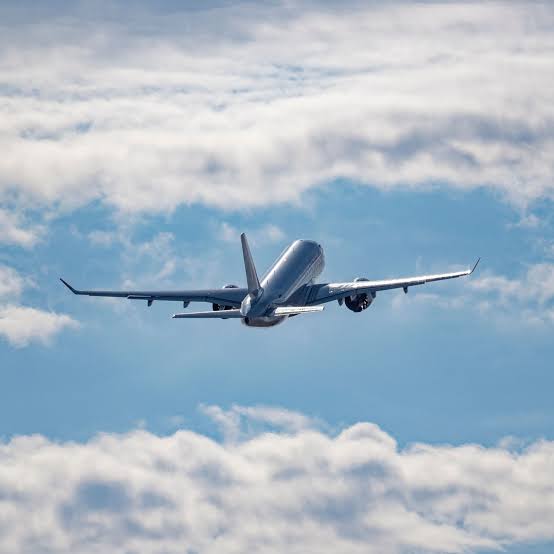 How Full Is My Flight? 4 Simple Ways to Check Before Boarding | Condé Nast  Traveler
