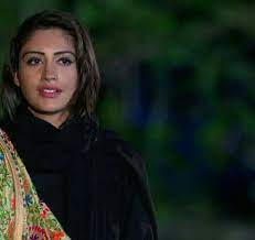 pin on shivika surbhi chandna love her actresses