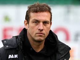 Zuvor trainierte er den fc schalke 04, wurde aber nach nur einer saison. Luhukay Nachfolger Markus Weinzierl Soll Beim Fc Augsburg 500 000 Euro Kassieren