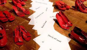 Scarpe rosse, simbolo della giornata contro la violenza sulle donne. Scarpe Rosse Simbolo Della Violenza Sulle Donne Basta Alla Violenza