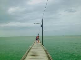 Also at pantai minyak beku is the batu pahat well, which i will describe separately. Urang Vietnam Photo Beku Picture Of Pantai Minyak Beku Frozen Oil Village Batu Pahat Tripadvisor