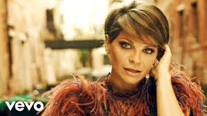 She was the winner of the 2009 edition of the italian talent show amici di maria de filippi. Youtube Stats Of Alessandra Amoroso Sul Ciglio Senza Far Rumore Video Ufficiale