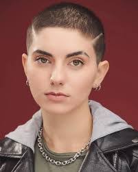 Gracie Lacey's Instagram, Twitter & Facebook