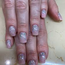 Give your nails a little bit of colourful spunk just by sitting at home with our easy to make nail art ideas for beginners. 40 Ombre Sparkle Nails September 2020