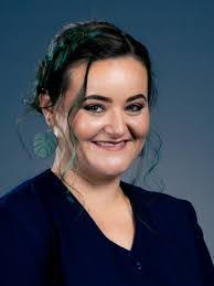 Kara Trimble's Instagram, Twitter & Facebook