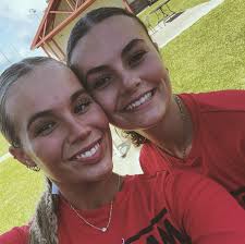 Avery Barker (@averylinnbarker) • Instagram photos and videos