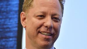 Price Chopper CEO turns to Facebook to defend Market 32 name