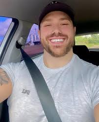 Hey guys! I'm new here! Jersey City, NY born and raised. 25, single, and  ready to mingle! Nice to meet you all!