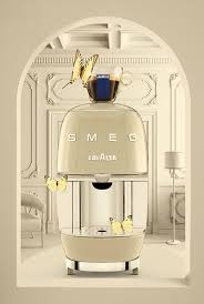 At the touch of a button, enjoy a new premium coffee solution to add an authentic italian experience to your workday. Lavazza A Modo Mio Smeg A Coffee Machine With An Unmistakable Design Decoholic
