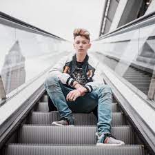 Competitor on germany's the voice kids who publishes covers of songs online on his keanrah youtube channel. Keanu Rapp Keanurapp Twitter