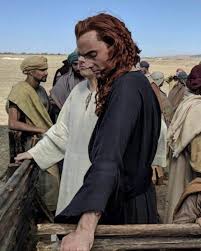 He S So Pretty It Should Be Illegal Davidtennant Crowley Goodomensamazonprime Goodomens Goodomenscrowley Aziraphale