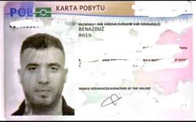 Zgubiłem moją czarną małą torebkę.Miał mój paszport i trochę  pieniędzy-Nazywam się Elif Gülschach Ertürk, proszę o kontakt, jeśli ktoś  go znajdzie. westerplatte 8,31-003 Torba jest taka sama jak na tym zdjęciu I