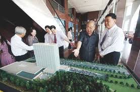 He started his business career by helping his father sell fruits in his teens, but he. Tycoon To Build 400 Room Hotel In The Heart Of Miri The Star