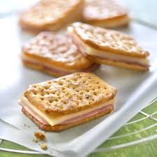 Mini Croque Monsieur Tuc Pour L Apero Recette Recette Apero Dinatoire Facile Recette Recette Apero Dinatoire