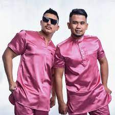 Semoga informasi ini dapat memberi kemudahan kepada anda untuk membuat pemilihan baju raya kurta lelaki tahun 2017. Fesyen Baju Raya Lelaki Terkini 2019