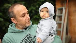 Im jahr 1999 war er für vier monate inhaftiert. Alarm Fur Cobra 11 Star Erdogan Atalay Ist Stolz Auf Seine Kleine Familie