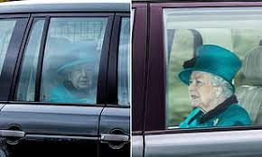 Queen Arrives For Church In Windsor After Government Advise Over 70 S Self Isolate For 4 Months Daily Mail Online