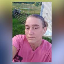 Community members, sheriff's office hold search for missing Dillon County  mother