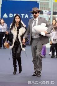 Nicolas cage imbues his normal characters with strange tics and habits, so when given the chance to actually play a guy with obsessive compulsive disorder he takes things to the limit of what's. Nb Hollywood Nicolas Cage Netizen Nation Onehallyu