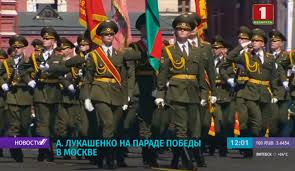 В торжественном шествии приняли участие порядка 12 тысяч военнослужащих. Na Krasnoj Ploshadi V Moskve Sostoyalsya Parad Pobedy V Torzhestvennyh Meropriyatiyah Prinyal Uchastie Aleksandr Lukashenko