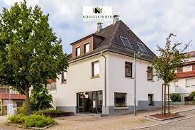 Renningen is located in the west of stuttgart, between leonberg and weil der stadt on the fringes of the fertile plains of the neckarland. Haus Zum Verkauf 71272 Renningen Malmsheim Mapio Net