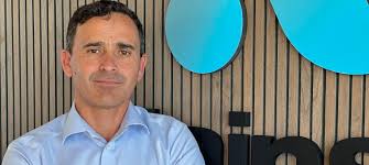 Buscan socio comercial para probar malla a prueba de piojos de salmón