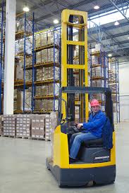 Pt gudang garam tbk (idx: Forklift Stacker Working In Very Cold Stores Cold Storage Ware Editorial Photo Image Of Boxes Inside 81855281