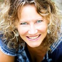 Esther Jacobs's Instagram, Twitter & Facebook