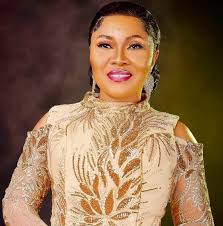 Easy all-in-one pan dessert that your family will love ' Using a bundt pan,  danny makes world famous monkey bread. super easy in any kitchen in any  oven.