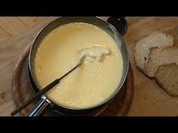 Recette La Fondue Savoyarde Meteo A La Carte Youtube Recette Fondue Savoyarde Recettes De Cuisine
