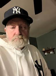 Anyone remember Don Keisers cleaners? He sponsored my softball team back in  the day. I think 83-84. Where was it located?